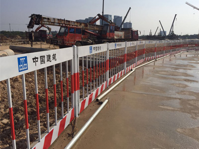 基坑護欄網(wǎng) 基坑護欄網(wǎng)